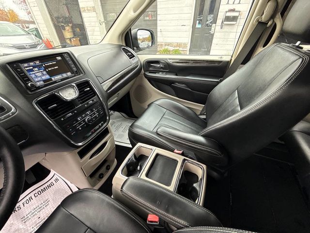 2015 Chrysler Town & Country 4dr Wagon Touring-L - 22906866 - 14