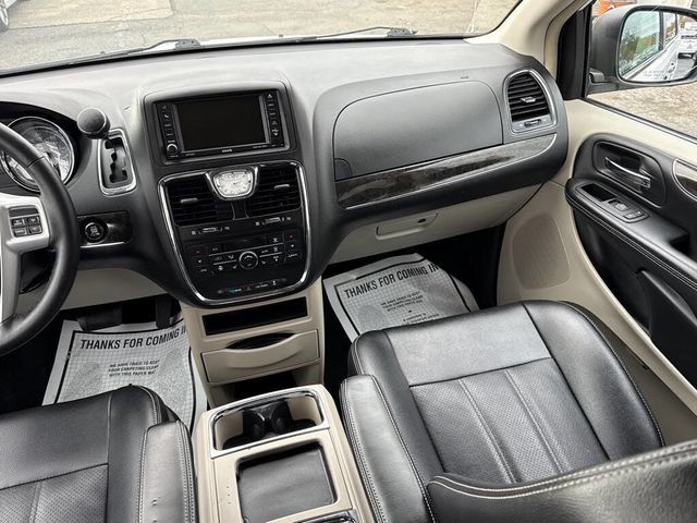 2015 Chrysler Town & Country 4dr Wagon Touring-L - 22906866 - 17