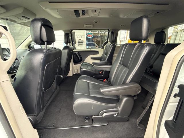 2015 Chrysler Town & Country 4dr Wagon Touring-L - 22906866 - 21