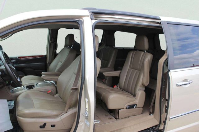 2015 Chrysler Town & Country 4dr Wagon Touring-L - 23030330 - 5