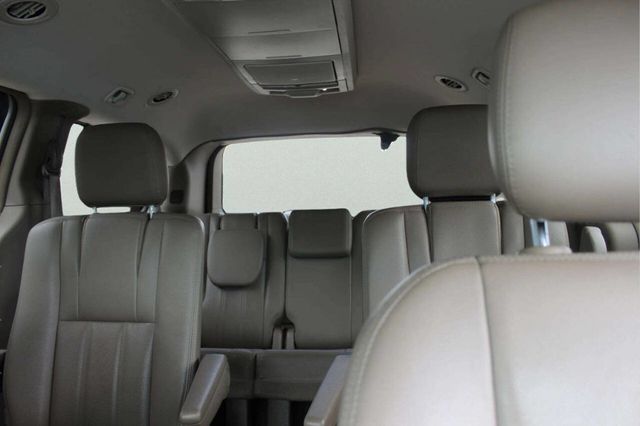 2015 Chrysler Town & Country 4dr Wagon Touring-L - 23030330 - 7