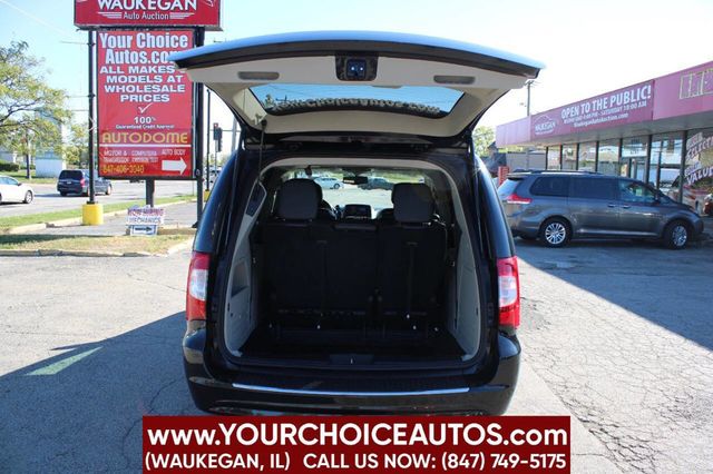 2015 Chrysler Town & Country 4dr Wagon Touring-L - 22620238 - 12