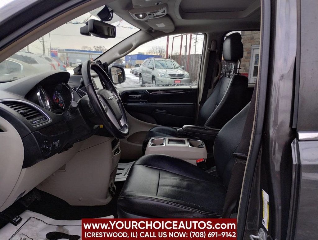 2015 Chrysler Town & Country 4dr Wagon Touring-L - 22747202 - 15