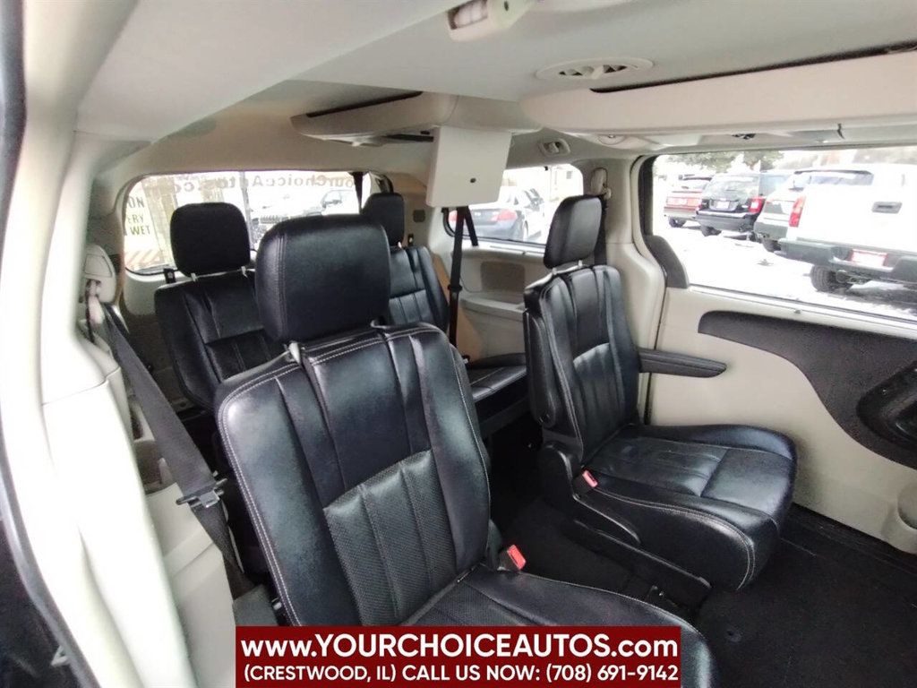 2015 Chrysler Town & Country 4dr Wagon Touring-L - 22747202 - 19