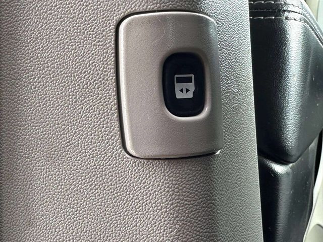 2015 Chrysler Town & Country 4dr Wagon Touring-L - 22981227 - 12