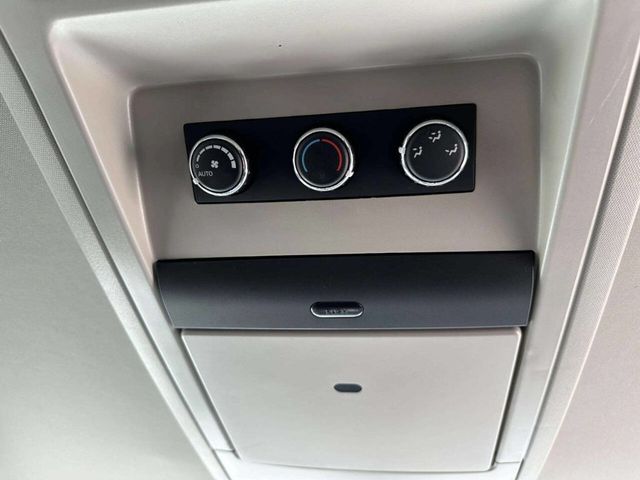 2015 Chrysler Town & Country 4dr Wagon Touring-L - 22981227 - 23