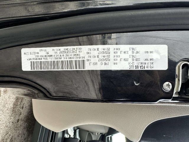 2015 Chrysler Town & Country 4dr Wagon Touring-L - 22981227 - 25