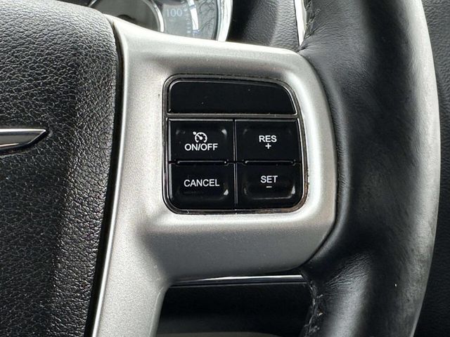 2015 Chrysler Town & Country 4dr Wagon Touring-L - 22981227 - 29