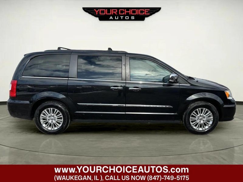 2015 Chrysler Town & Country 4dr Wagon Touring-L - 22981227 - 5