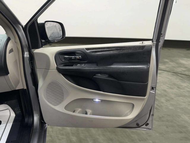 2015 Chrysler Town & Country 4dr Wagon Touring-L - 22995192 - 20