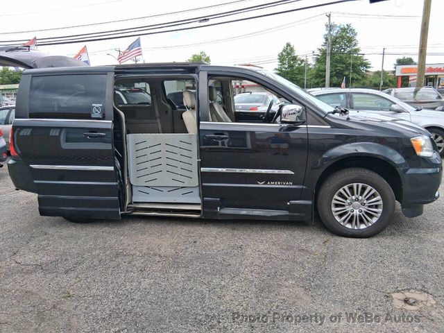 2015 Chrysler Town & Country 4dr Wagon Touring-L - 23054681 - 13