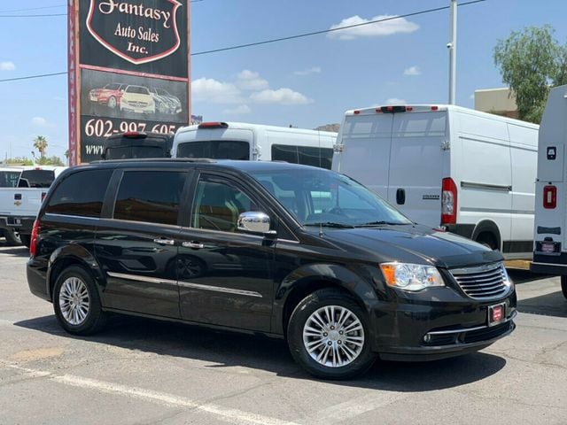2015 Chrysler Town & Country 4dr Wagon Touring-L 1-OWNER LOW MILES HANDICAP ACCESSIBLE W/TV - 23028910 - 17