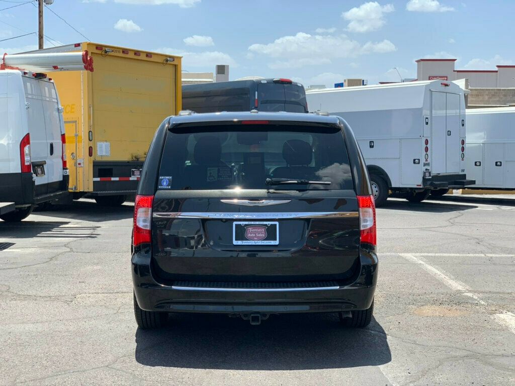 2015 Chrysler Town & Country 4dr Wagon Touring-L 1-OWNER LOW MILES HANDICAP ACCESSIBLE W/TV - 23028910 - 24