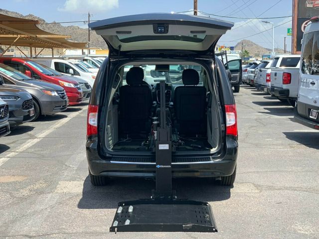 2015 Chrysler Town & Country 4dr Wagon Touring-L 1-OWNER LOW MILES HANDICAP ACCESSIBLE W/TV - 23028910 - 4