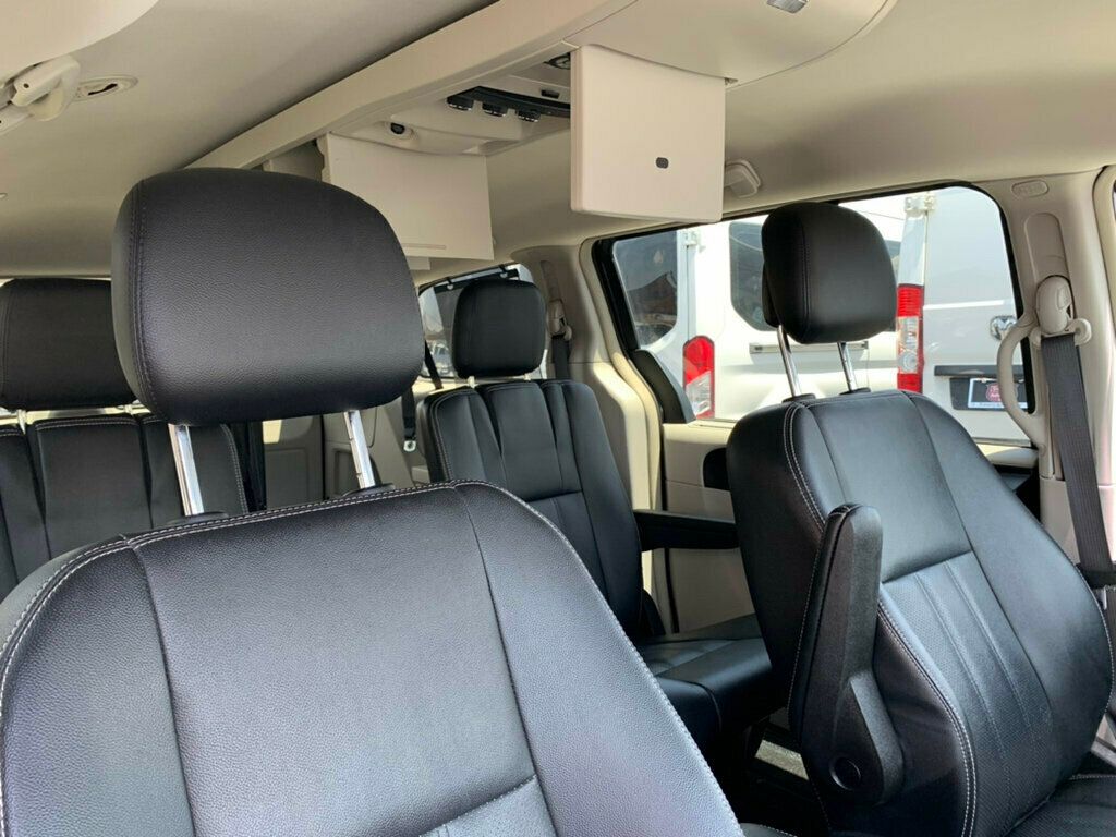 2015 Chrysler Town & Country 4dr Wagon Touring-L 1-OWNER LOW MILES HANDICAP ACCESSIBLE W/TV - 23028910 - 54