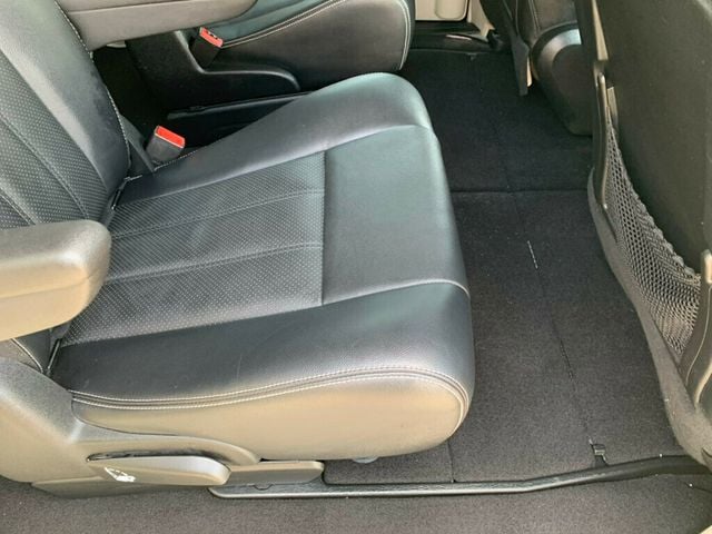 2015 Chrysler Town & Country 4dr Wagon Touring-L 1-OWNER LOW MILES HANDICAP ACCESSIBLE W/TV - 23028910 - 58