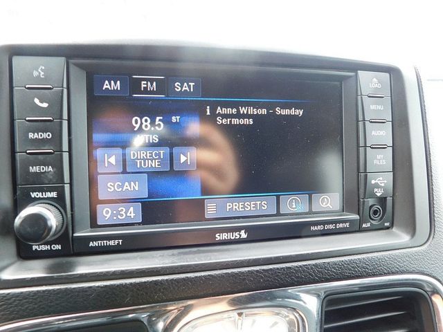 2015 Chrysler Town & Country 4d Wagon S - 22867397 - 12