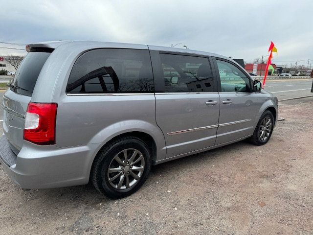 2015 Chrysler Town & Country 7 PASSENGER FULLY EQUIPPED GREAT BUY  - 22308914 - 15