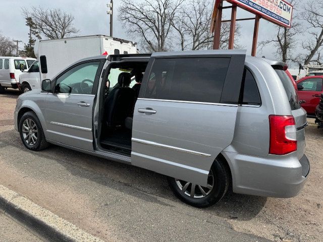 2015 Chrysler Town & Country 7 PASSENGER FULLY EQUIPPED GREAT BUY  - 22308914 - 5