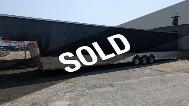2015 Diamond Cargo 48ft Enclosed Trailer Gooseneck - 21962955 - 0