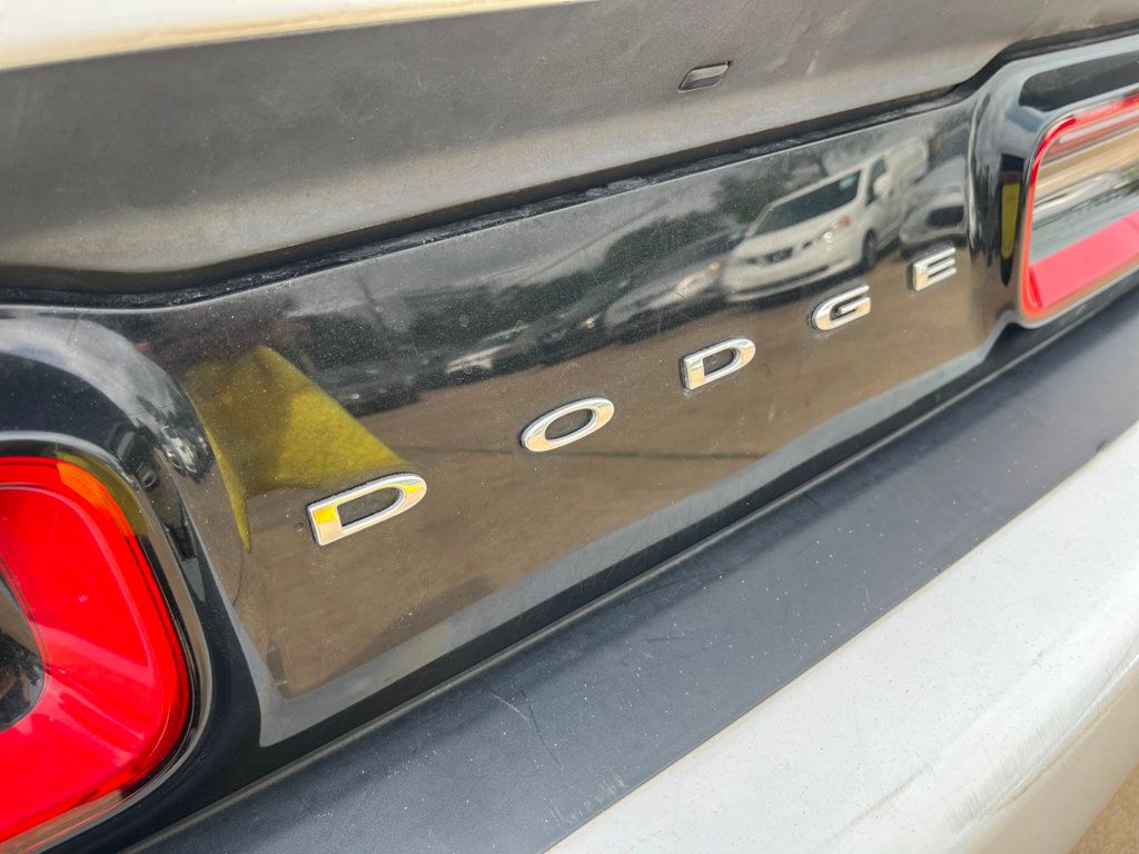 2015 Dodge Challenger 2dr Coupe SXT - 22398047 - 42