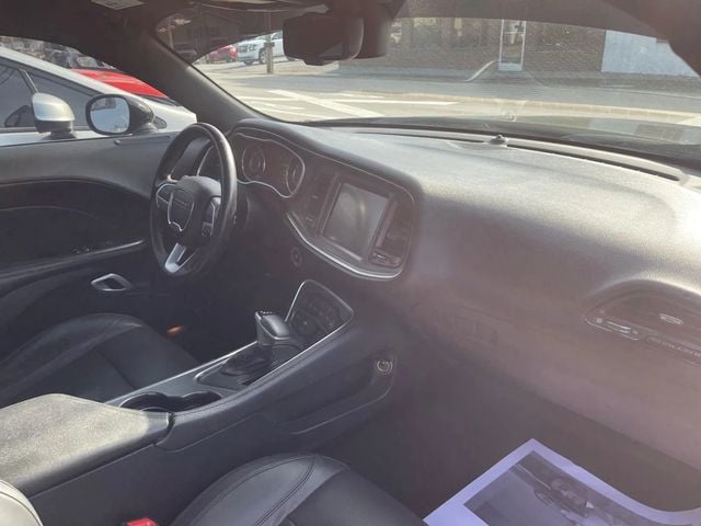 2015 Dodge Challenger 2dr Coupe SXT Plus - 22989163 - 17