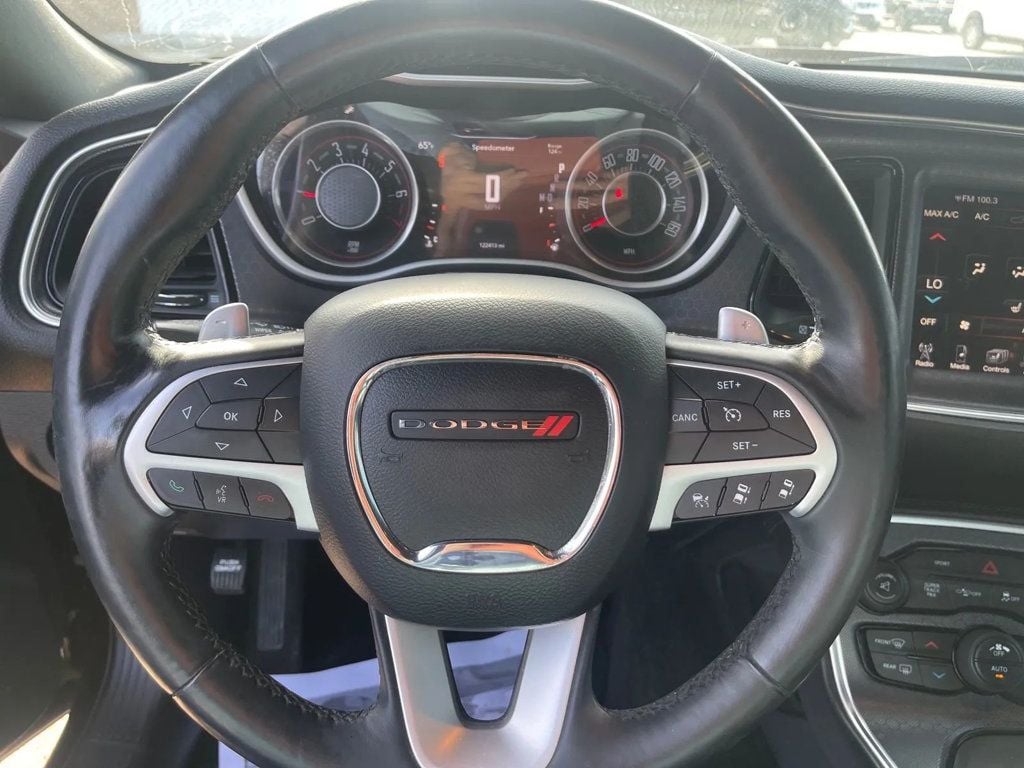 2015 Dodge Challenger 2dr Coupe SXT Plus - 22989163 - 8