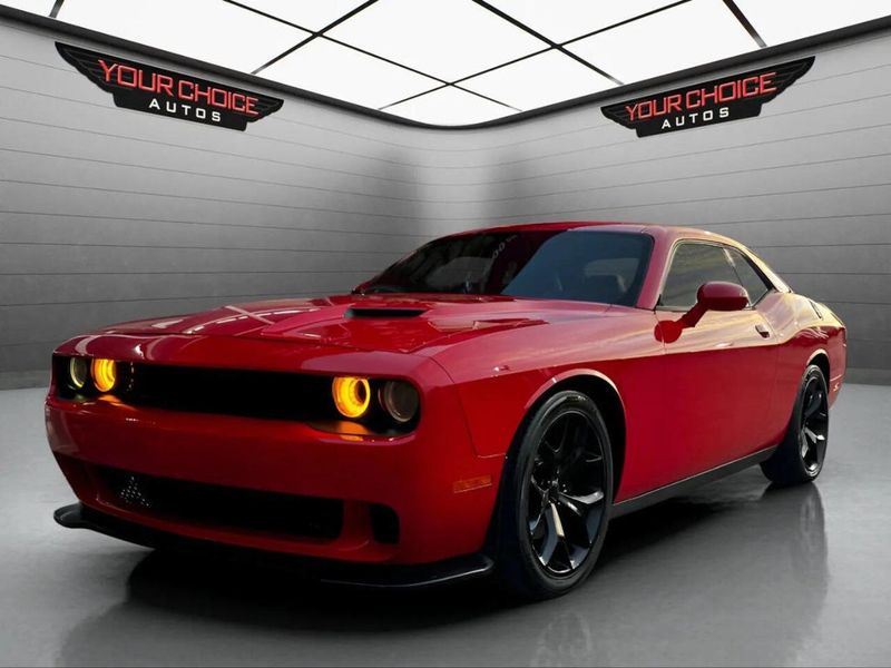 2015 Dodge Challenger 2dr Coupe SXT Plus - 22933756 - 0