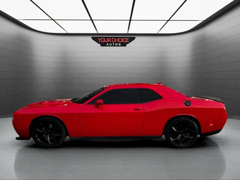 2015 Dodge Challenger 2dr Coupe SXT Plus - 22933756 - 1