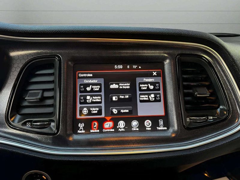 2015 Dodge Challenger 2dr Coupe SXT Plus - 22933756 - 20