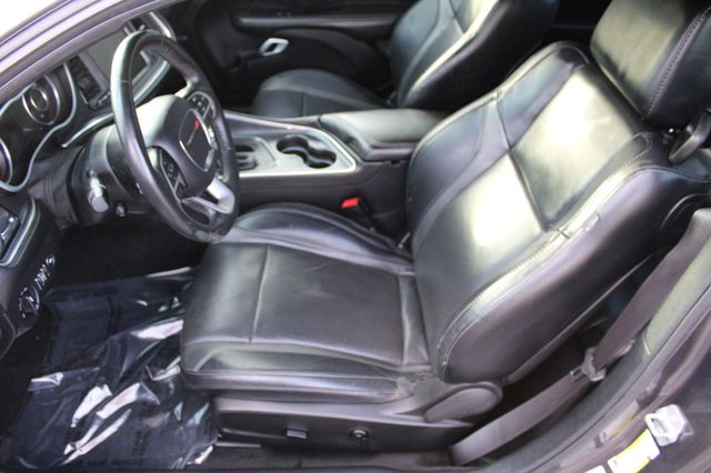 2015 Dodge Challenger 2dr Coupe SXT Plus - 22941039 - 12