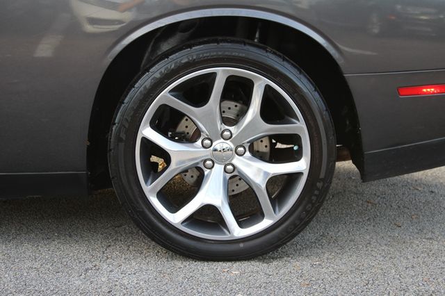 2015 Dodge Challenger 2dr Coupe SXT Plus - 22941039 - 29