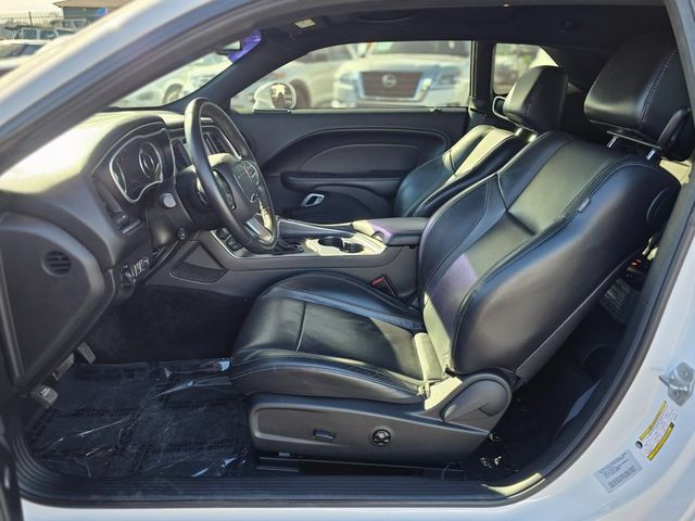 2015 Dodge Challenger 2dr Coupe SXT Plus - 22967238 - 12