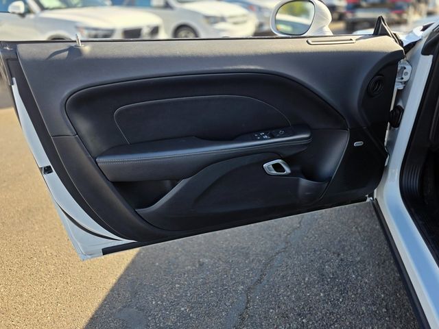 2015 Dodge Challenger 2dr Coupe SXT Plus - 22967238 - 15