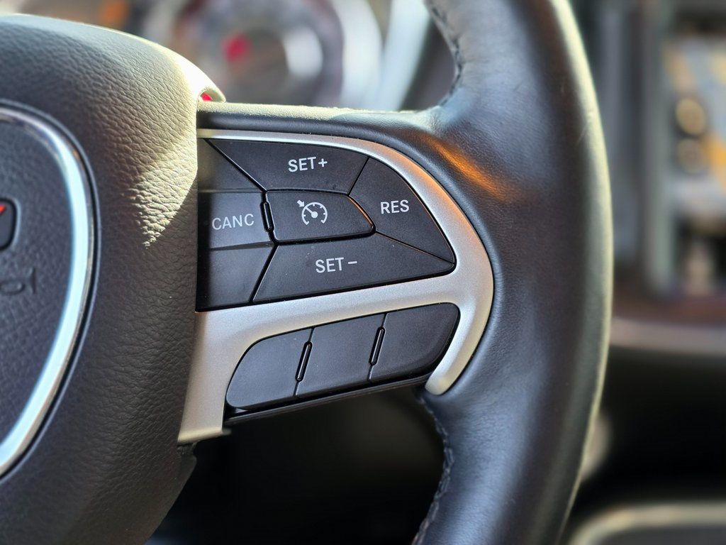 2015 Dodge Challenger 2dr Coupe SXT Plus - 22967238 - 22