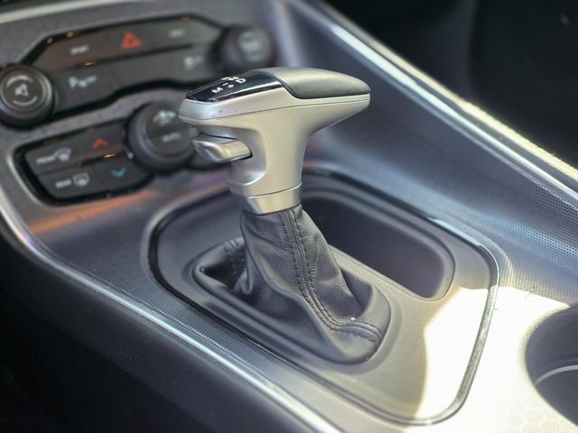 2015 Dodge Challenger 2dr Coupe SXT Plus - 22967238 - 28