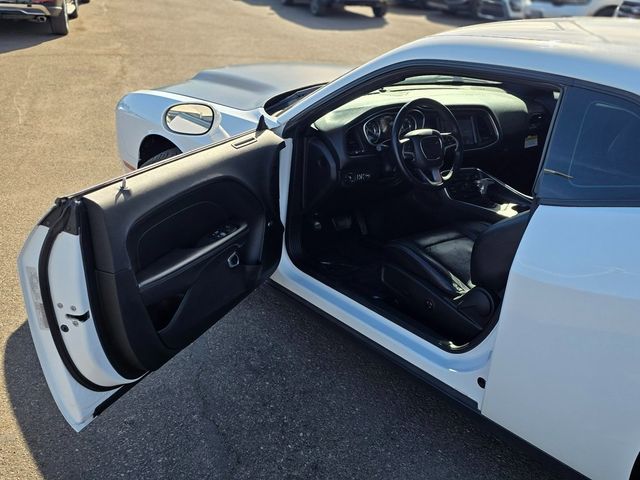 2015 Dodge Challenger 2dr Coupe SXT Plus - 22967238 - 35