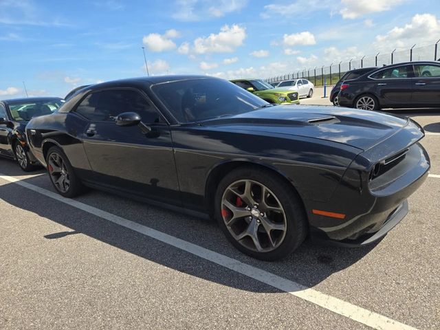 2015 Dodge Challenger 2dr Coupe SXT Plus - 23065789 - 2