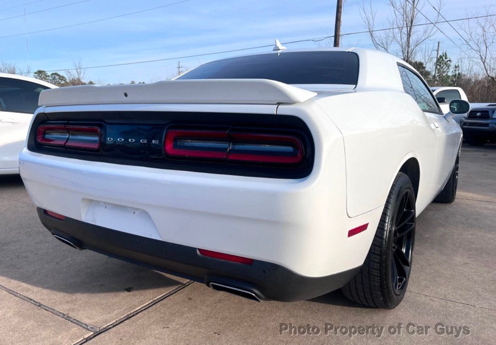 2015 Dodge Challenger 2dr Coupe SXT Plus - 22300795 - 6