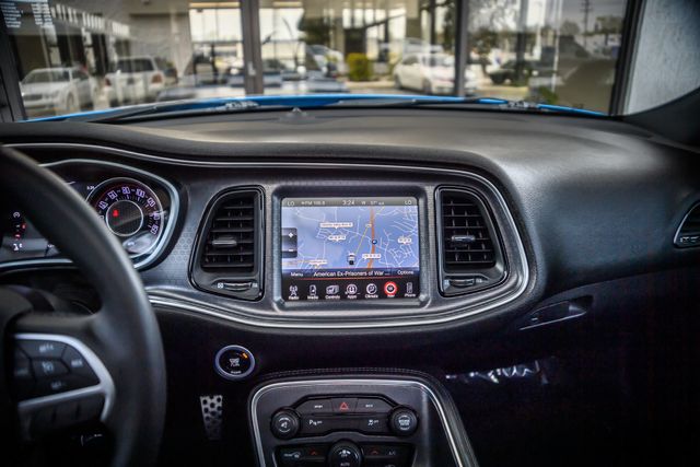 2015 Dodge Challenger CHALLENGER SXT - SUPER CLEAN - WELL KEPT - MUST SEE - 23014796 - 22