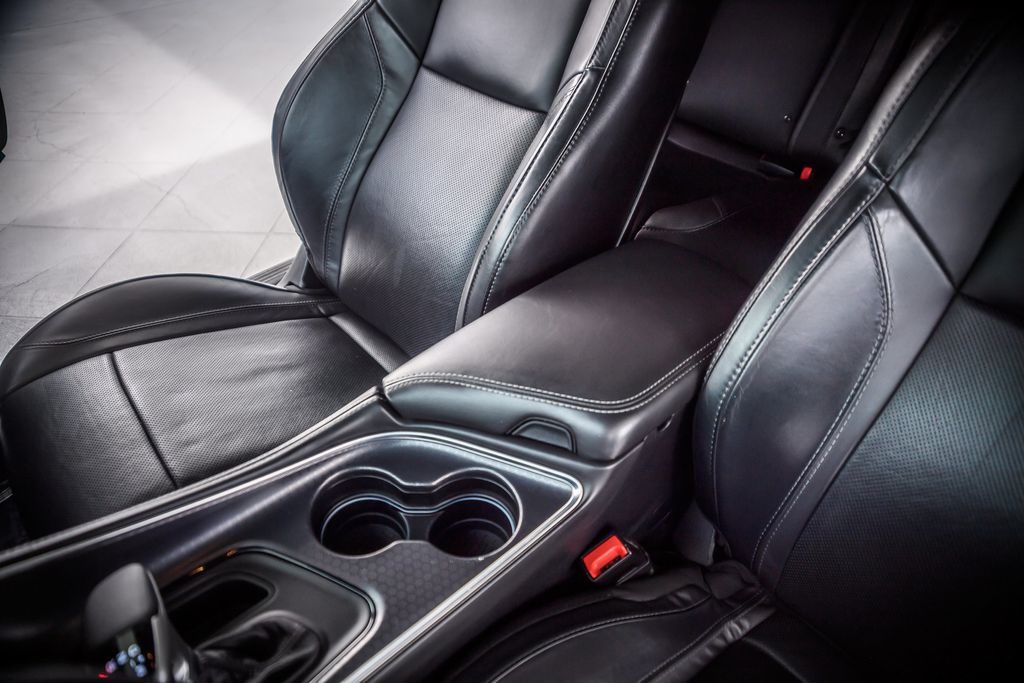 2015 Dodge Challenger CHALLENGER SXT - SUPER CLEAN - WELL KEPT - MUST SEE - 23014796 - 33