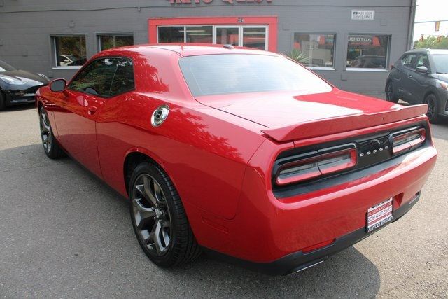 2015 Dodge Challenger R/T photo 5