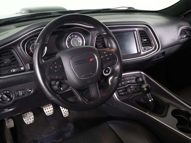 2015 Dodge Challenger R/T - 22966887 - 24