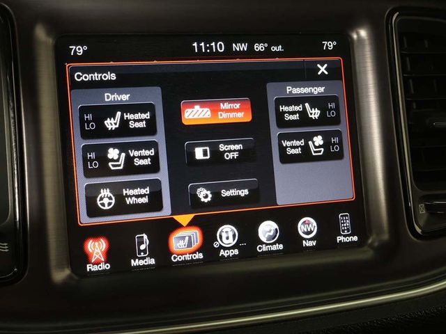 2015 Dodge Challenger R/T - 22966887 - 43