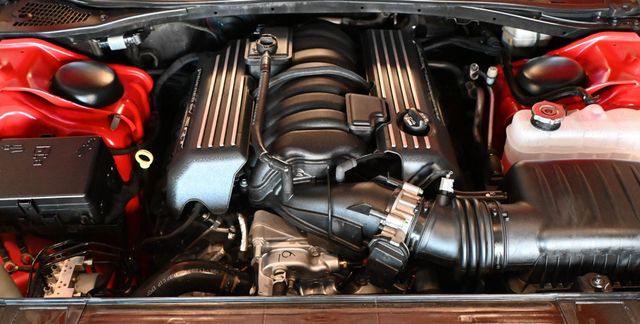 2015 Dodge Challenger R/T Scat Pack - 23075771 - 21