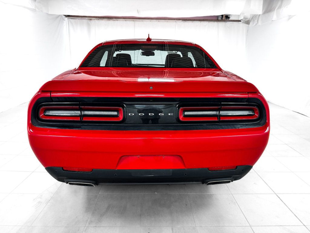 2015 Dodge Challenger SXT PLUS - 23039158 - 4