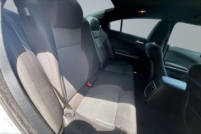 2015 Dodge Charger 4dr Sedan SE RWD - 23060232 - 13
