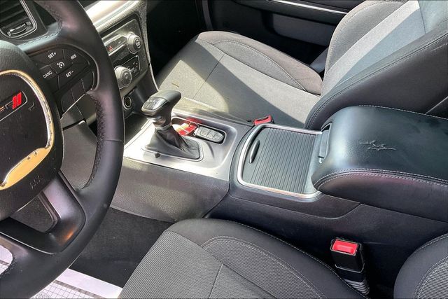 2015 Dodge Charger 4dr Sedan SE RWD - 23060232 - 29