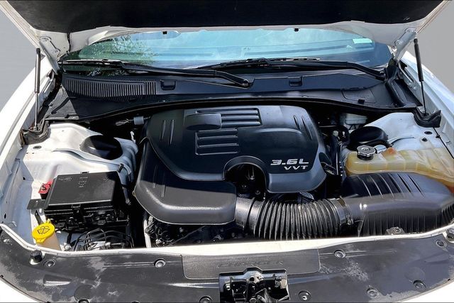 2015 Dodge Charger 4dr Sedan SE RWD - 23060232 - 34