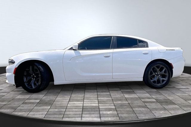 2015 Dodge Charger 4dr Sedan SE RWD - 23060232 - 3